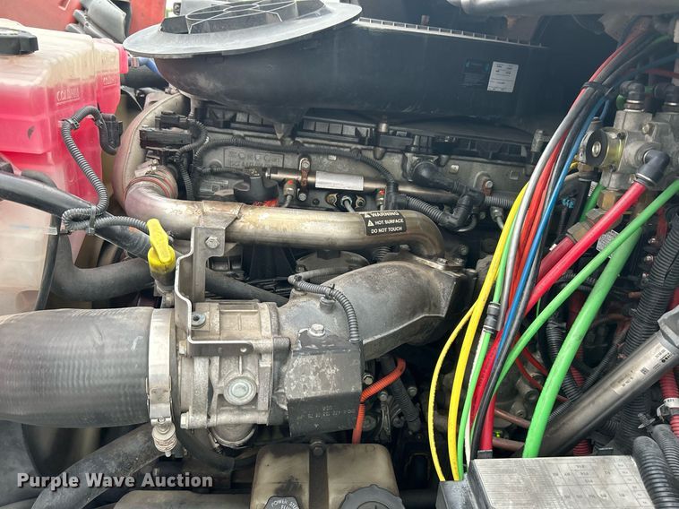 image for item KW9119 2012 Freightliner Cascadia  semi truck