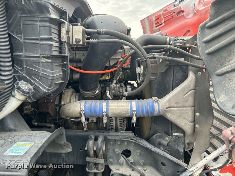 image for item KW9119 2012 Freightliner Cascadia  semi truck