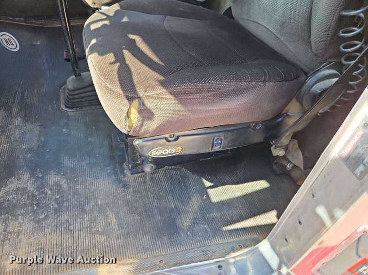 image for item LM9137 1997 Kenworth T800  semi truck