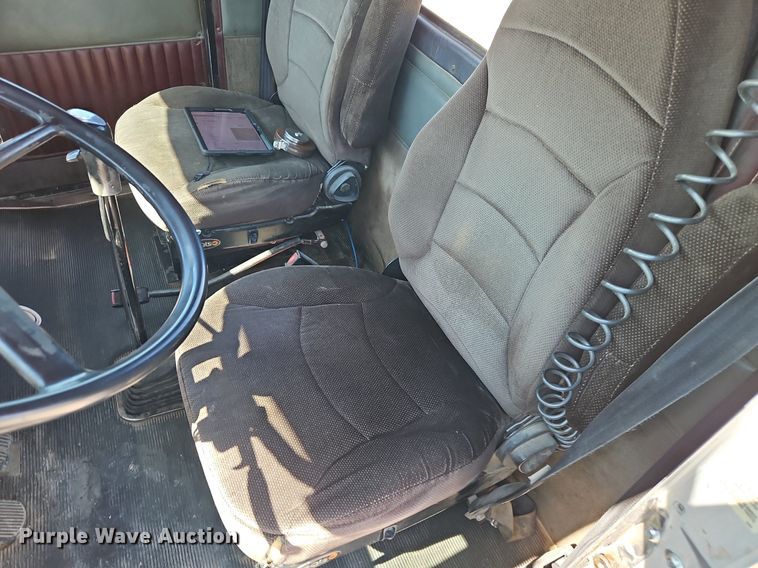 image for item LM9137 1997 Kenworth T800  semi truck