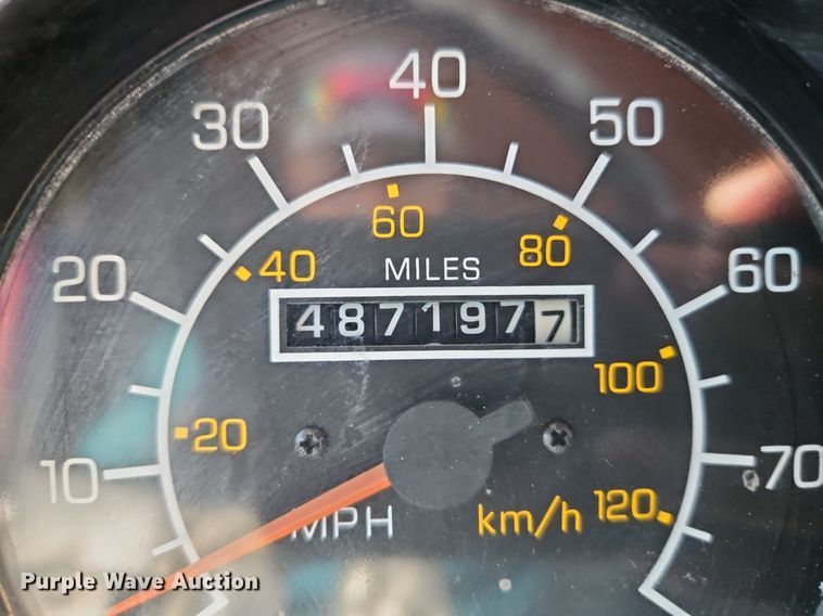 image for item LM9137 1997 Kenworth T800  semi truck