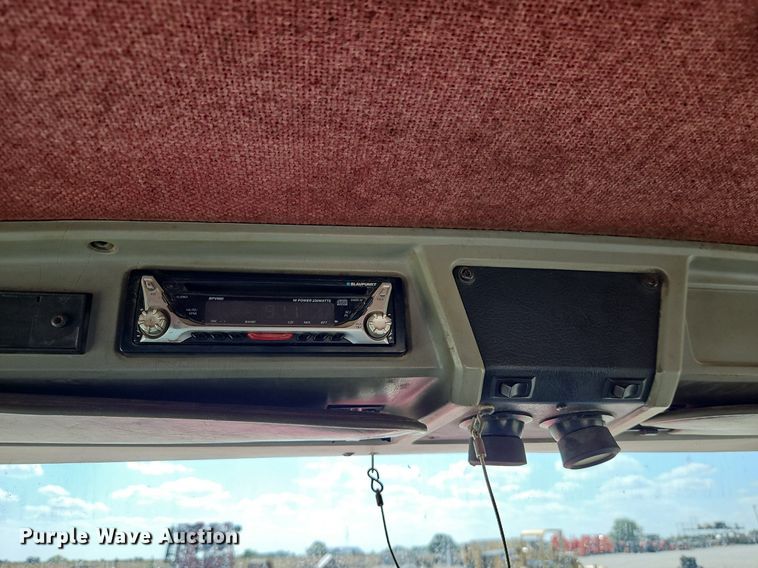 image for item LM9137 1997 Kenworth T800  semi truck