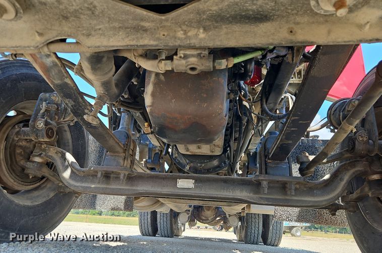 image for item LM9137 1997 Kenworth T800  semi truck