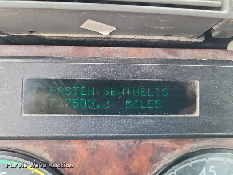 image for item LS9725 2002 Freightliner Century Class  semi truck