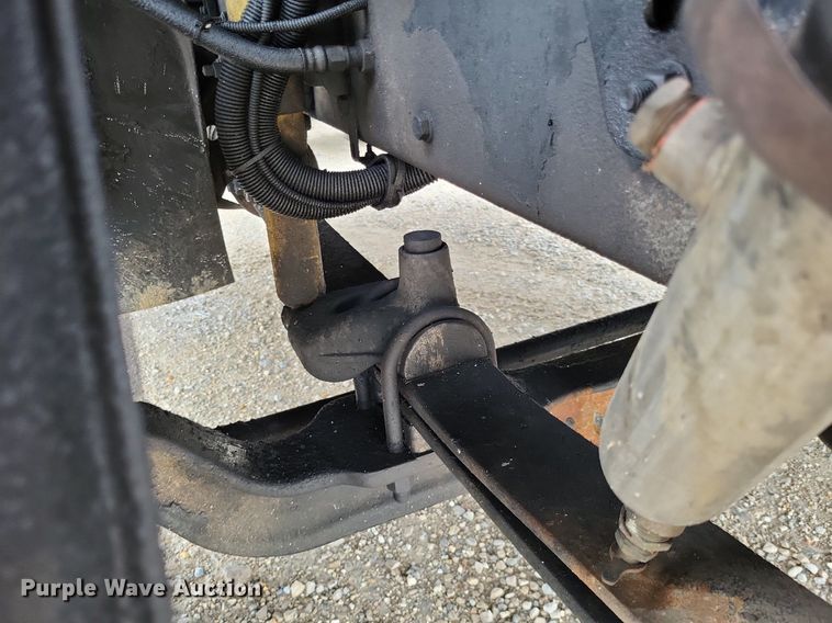 image for item LS9725 2002 Freightliner Century Class  semi truck