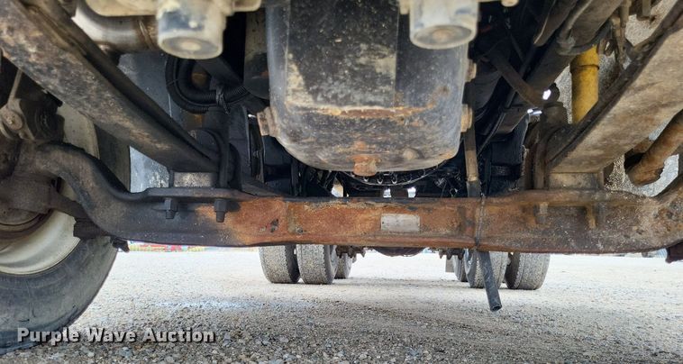 image for item LS9725 2002 Freightliner Century Class  semi truck