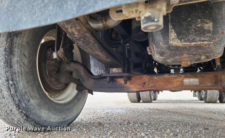 image for item LS9725 2002 Freightliner Century Class  semi truck