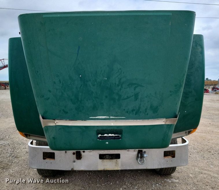 image for item LS9726 1999 Freightliner FLD112  semi truck