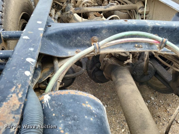 image for item LS9726 1999 Freightliner FLD112  semi truck