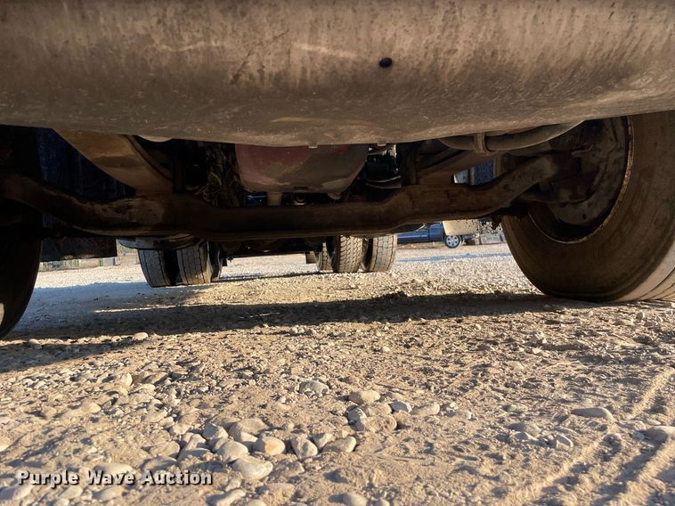 image for item LV9800 2013 Mack CXU613  semi truck