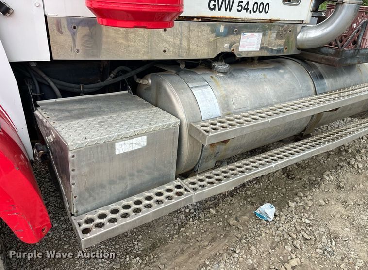 image for item MG9397 1986 Western Star 4900  semi truck