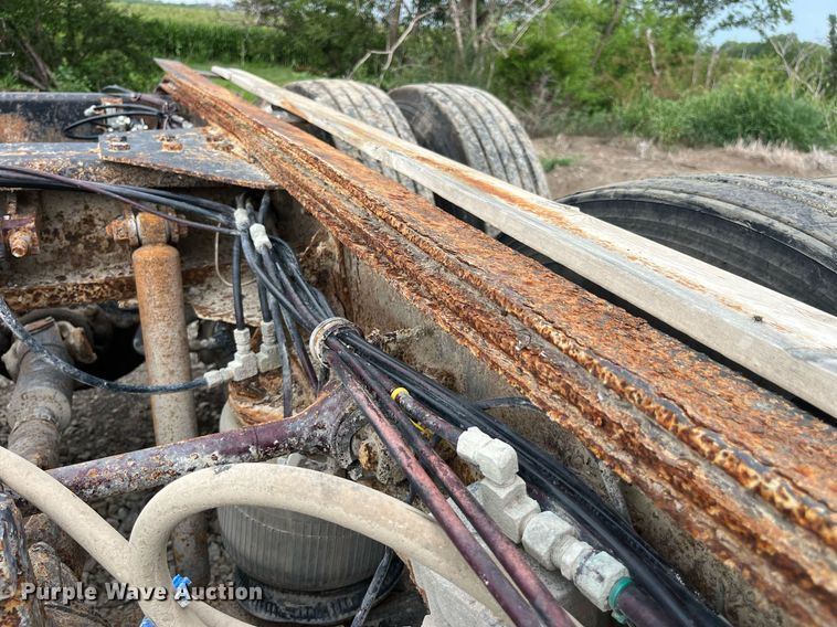 image for item MG9397 1986 Western Star 4900  semi truck