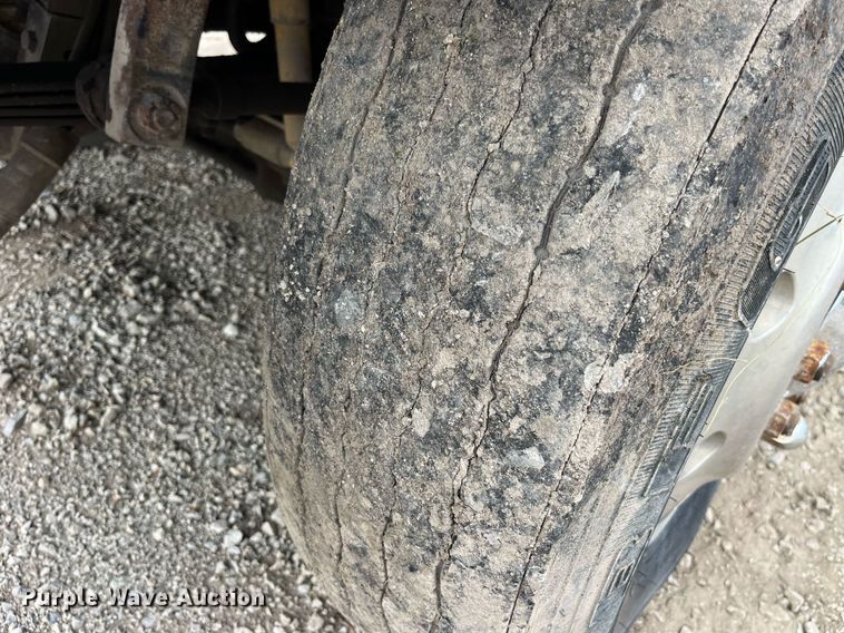 image for item MG9397 1986 Western Star 4900  semi truck