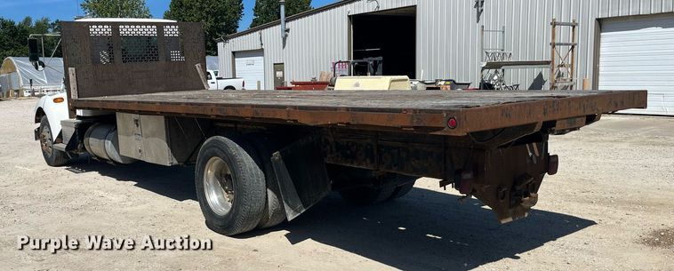 image for item MG9403 2004 Kenworth T300  flatbed truck