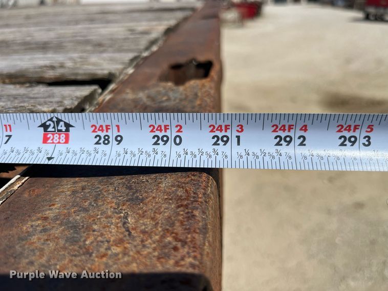 image for item MG9403 2004 Kenworth T300  flatbed truck