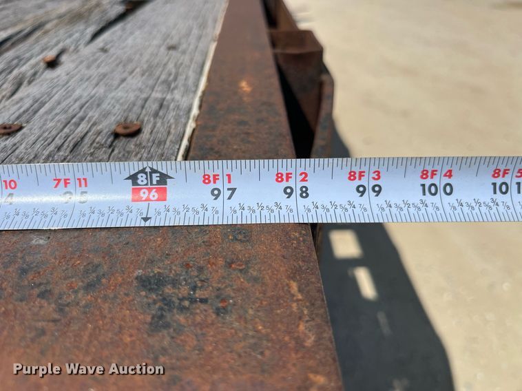 image for item MG9403 2004 Kenworth T300  flatbed truck