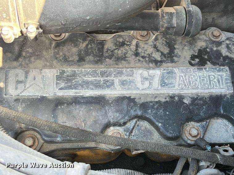 image for item MG9403 2004 Kenworth T300  flatbed truck