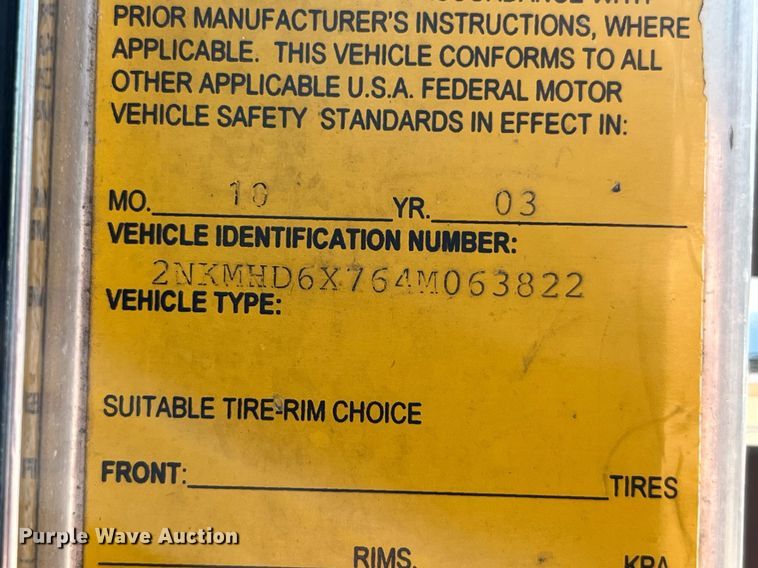 image for item MG9403 2004 Kenworth T300  flatbed truck