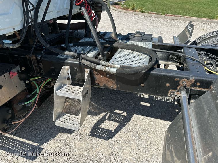 image for item ML9269 2014 International ProStar Plus  semi truck