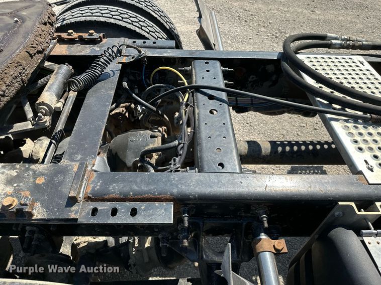 image for item ML9269 2014 International ProStar Plus  semi truck