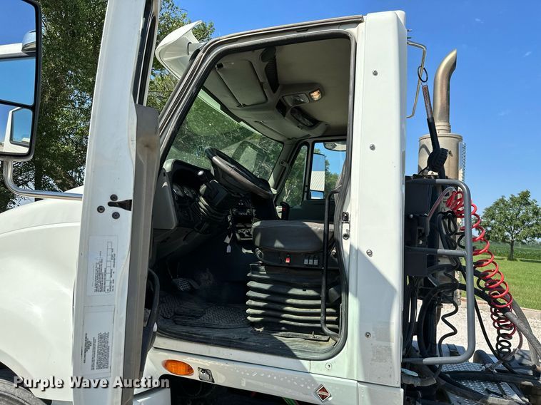 image for item ML9269 2014 International ProStar Plus  semi truck