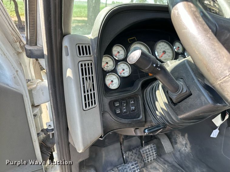 image for item ML9269 2014 International ProStar Plus  semi truck