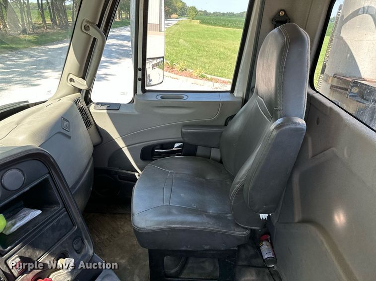 image for item ML9269 2014 International ProStar Plus  semi truck