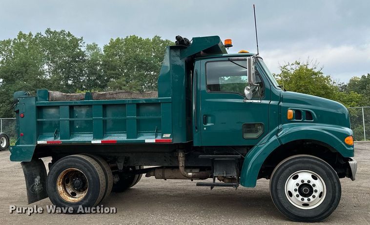 image for item MQ9369 2001 Sterling L7500  dump truck