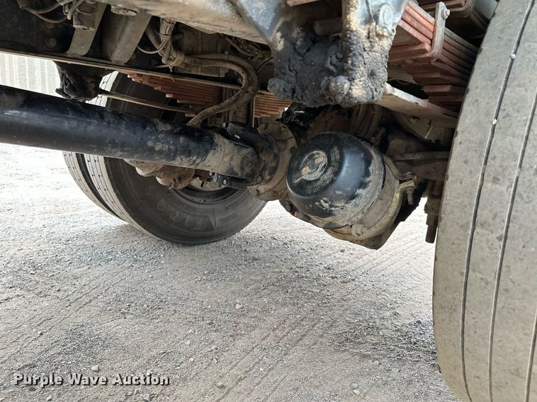 image for item MQ9369 2001 Sterling L7500  dump truck