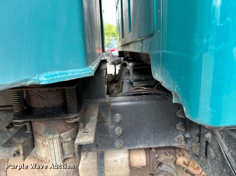 image for item MQ9369 2001 Sterling L7500  dump truck