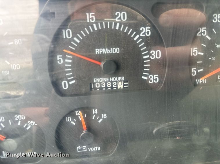 image for item MQ9369 2001 Sterling L7500  dump truck