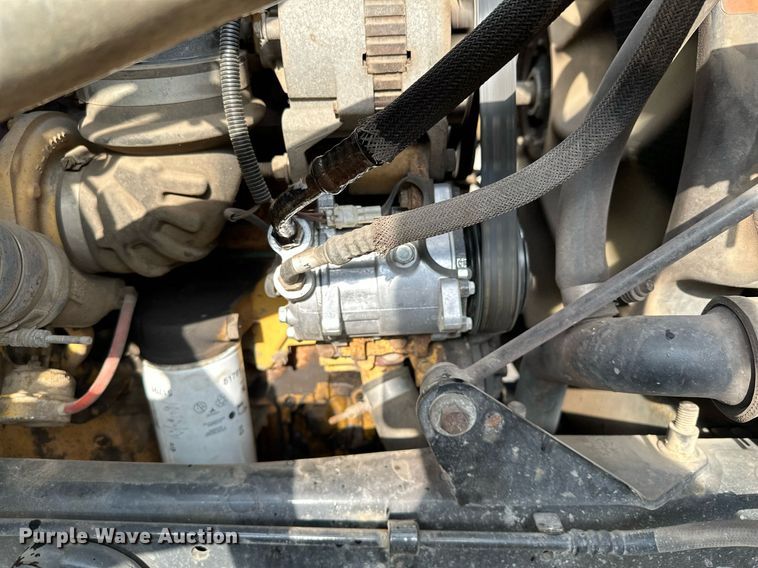 image for item MQ9369 2001 Sterling L7500  dump truck