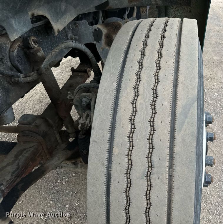 image for item MQ9369 2001 Sterling L7500  dump truck