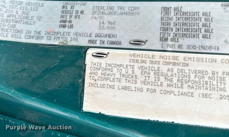 image for item MQ9369 2001 Sterling L7500  dump truck