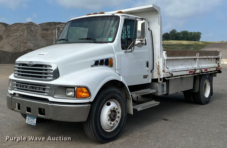 image for item MQ9372 2001 Sterling M6500 Acterra  dump truck