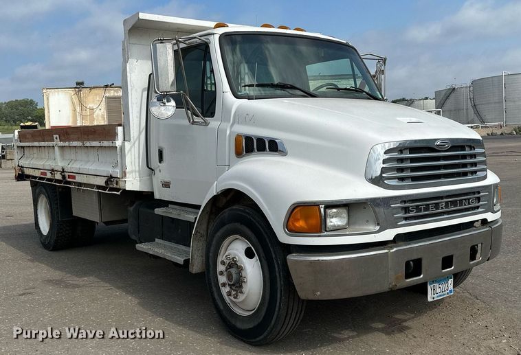 image for item MQ9372 2001 Sterling M6500 Acterra  dump truck