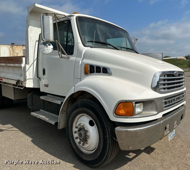 image for item MQ9372 2001 Sterling M6500 Acterra  dump truck