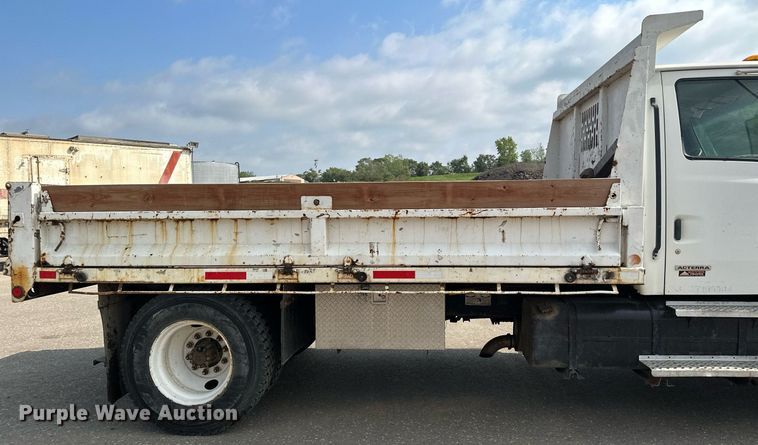 image for item MQ9372 2001 Sterling M6500 Acterra  dump truck