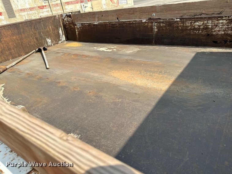 image for item MQ9372 2001 Sterling M6500 Acterra  dump truck