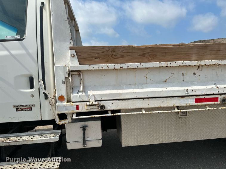 image for item MQ9372 2001 Sterling M6500 Acterra  dump truck