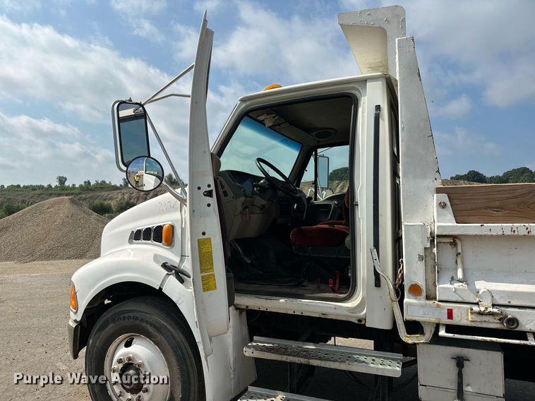 image for item MQ9372 2001 Sterling M6500 Acterra  dump truck