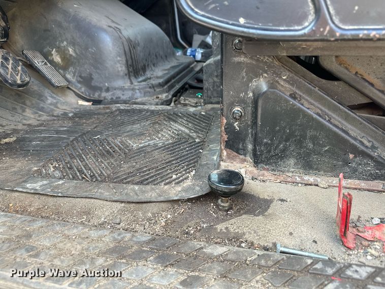 image for item MQ9372 2001 Sterling M6500 Acterra  dump truck