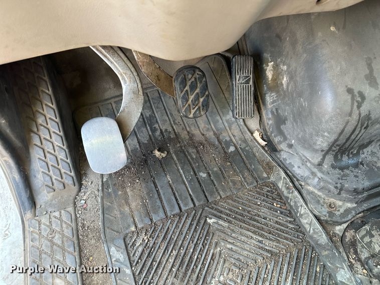 image for item MQ9372 2001 Sterling M6500 Acterra  dump truck