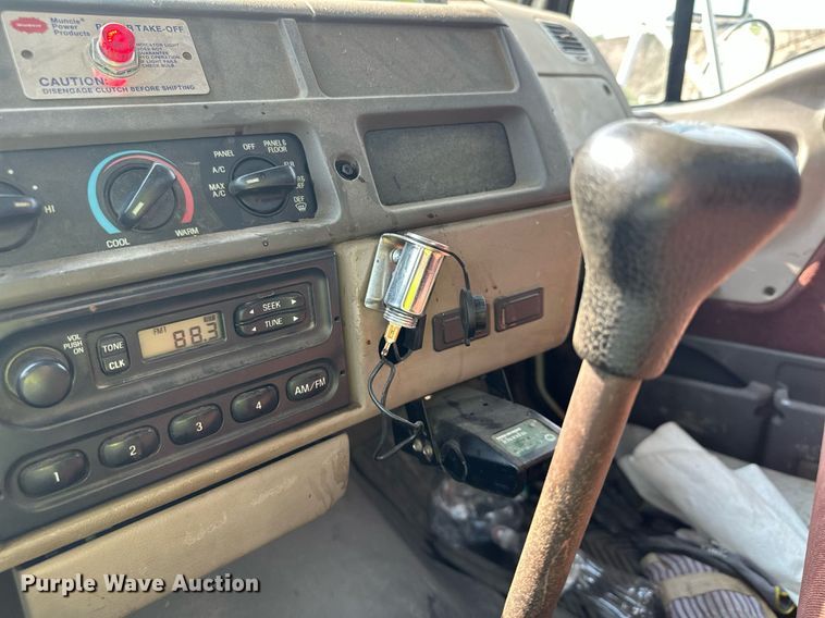 image for item MQ9372 2001 Sterling M6500 Acterra  dump truck