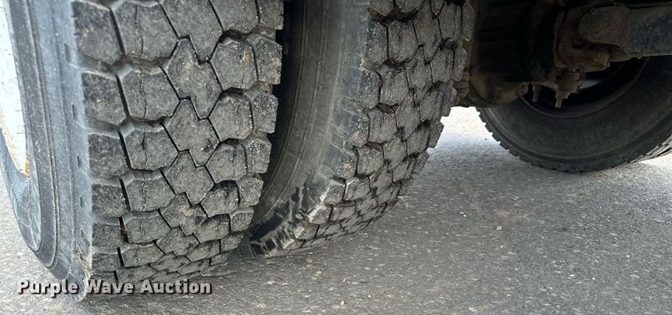 image for item MQ9372 2001 Sterling M6500 Acterra  dump truck