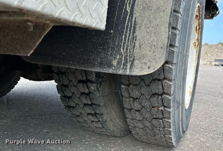 image for item MQ9372 2001 Sterling M6500 Acterra  dump truck