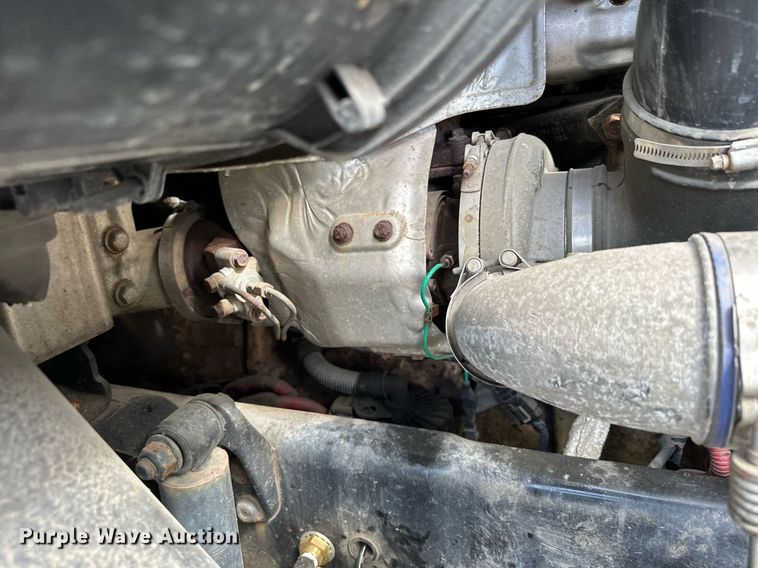 image for item MQ9380 2012 Freightliner Cascadia  semi truck