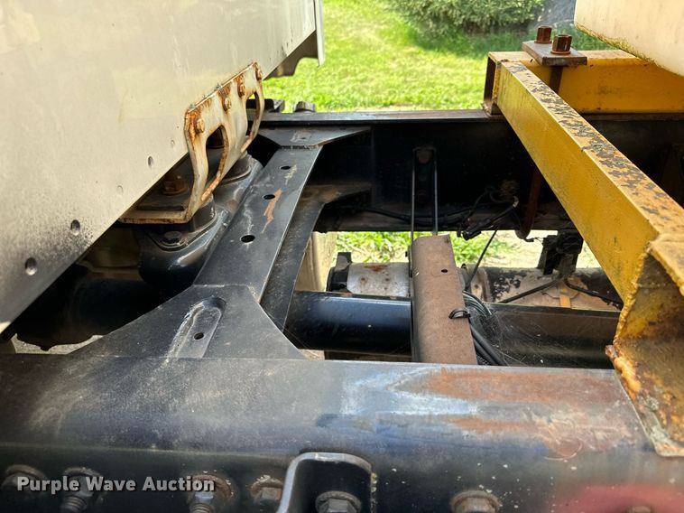 image for item MQ9381 2008 Freightliner M2 Business Class  tank truck