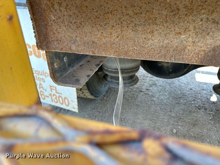 image for item MQ9381 2008 Freightliner M2 Business Class  tank truck