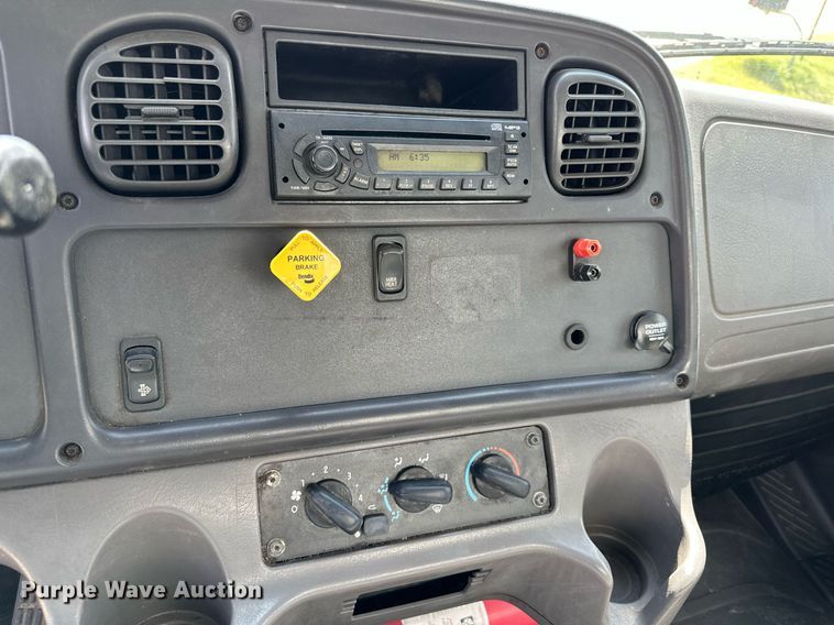 image for item MQ9381 2008 Freightliner M2 Business Class  tank truck